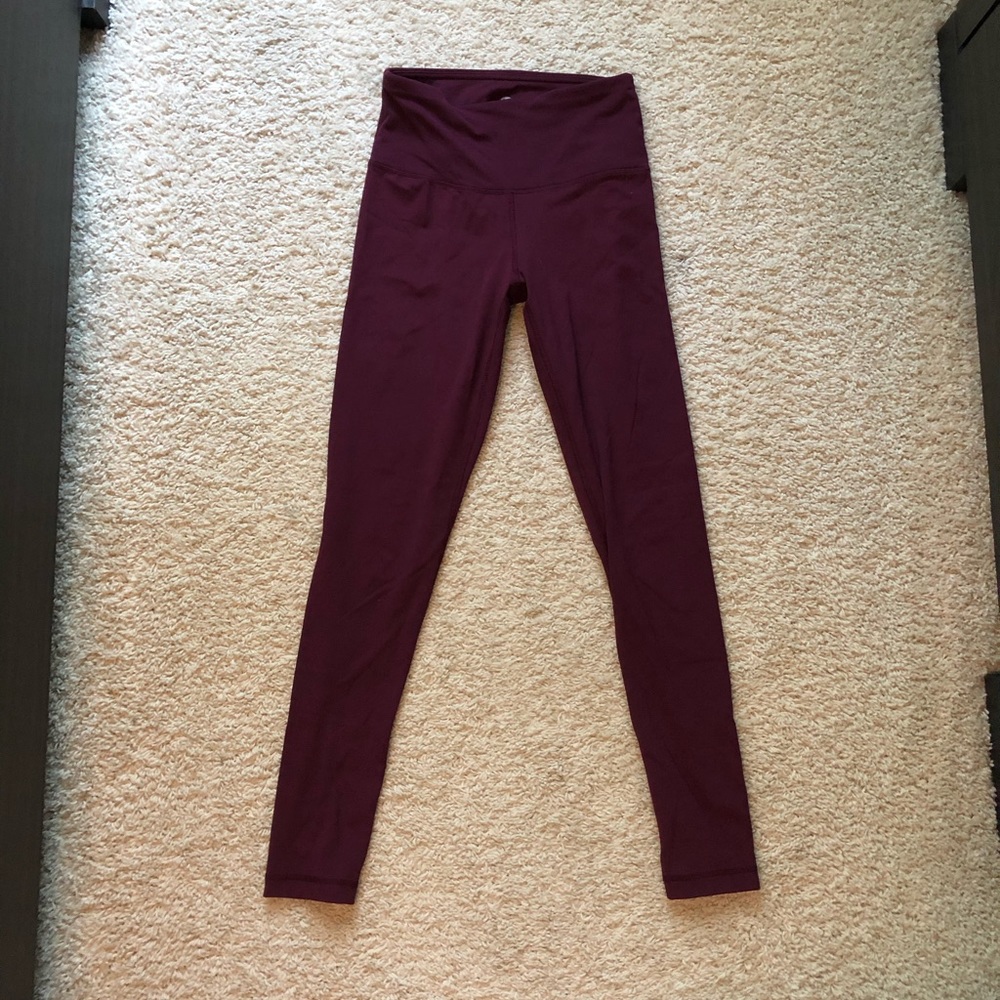 Yogalicious maroon colored leggings